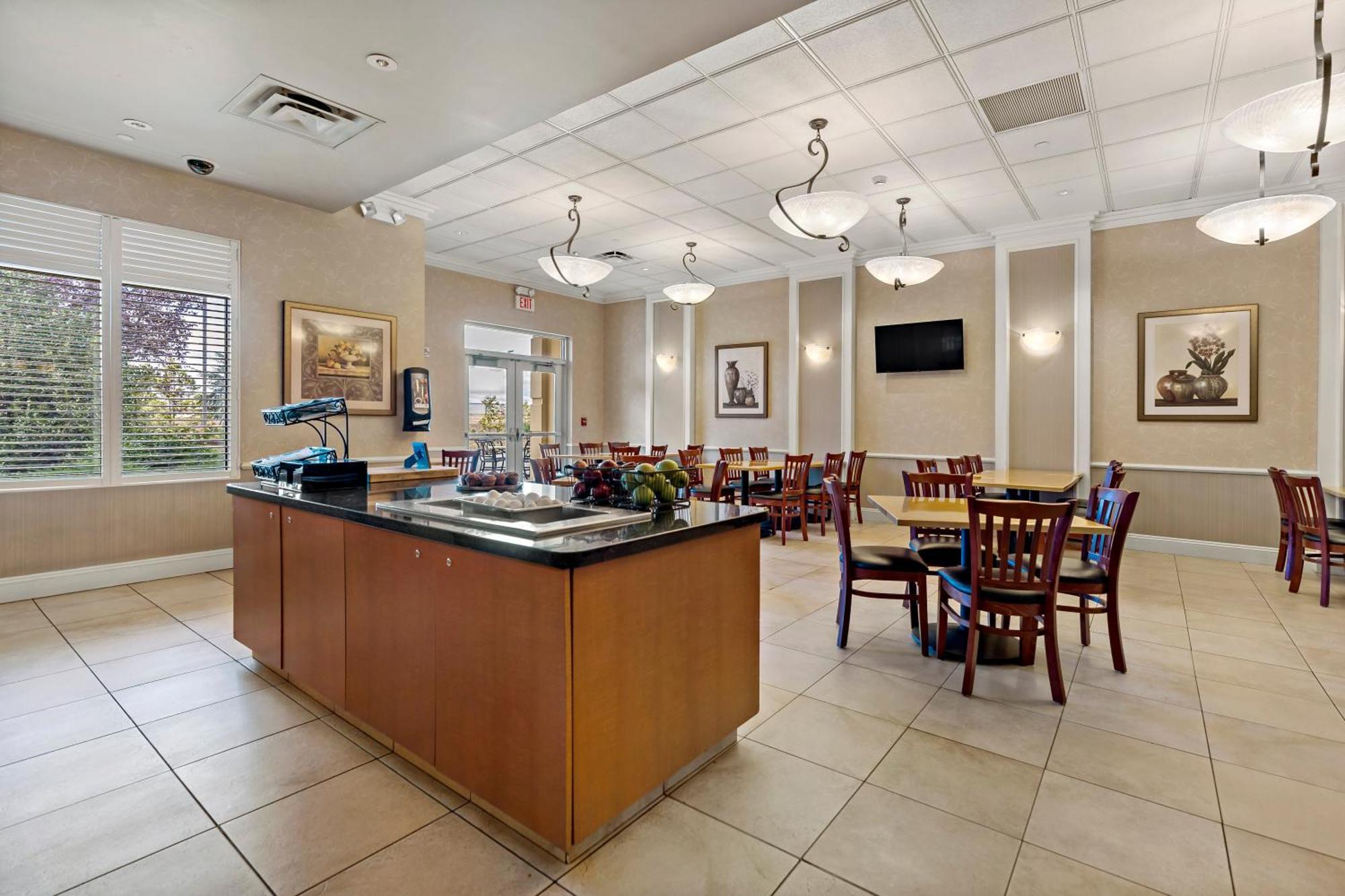 The Inn At Charles Town / Hollywood Casino Bagian luar foto